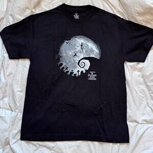 Nightmare before christmas black graphic t shirt L goth casual emo hot topic y2k